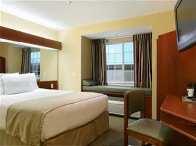 Microtel Inn By Wyndham Rogers Zimmer foto